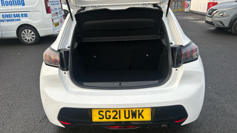 Peugeot 208 1.2 PureTech 100 Allure Premium 5dr Petrol Hatchback